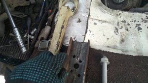 приспособы для снятия шкива и шестерни ГРМ Тойота