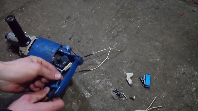 ИЭ-1022ВУ2 "старая добрая синяя дрель" . Замена обычной кнопки на кнопку с регулировкой оборотов . смотреть онлайн