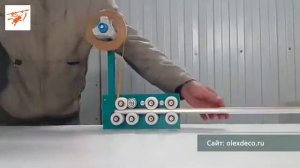 Устройство для оклеивания трубы скотчем