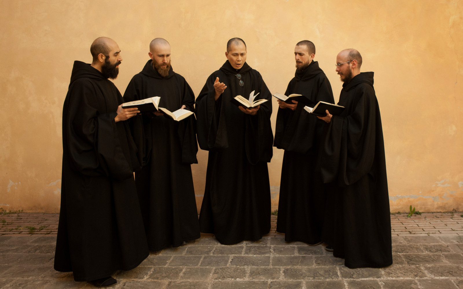Монахини бенедиктинского монастыря