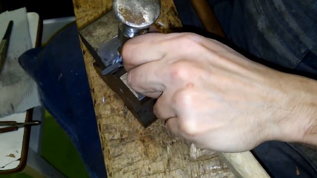 изготовление самодельного инструмента для резьбы по дереву . Часть 3.Primitive Technology смотреть онлайн