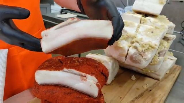Сало копчёное с паприкой