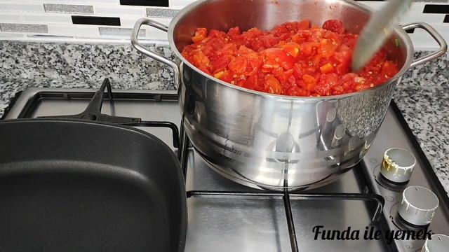 ? FARKLI PİŞİRME YÖNTEMİYLE Kışlık Menemen Nasıl Yapılır? Domates konservesi tarifi/Kış hazırlıklar