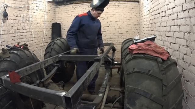 Вездеход болотоход своими руками .начало постройки рамы смотреть онлайн