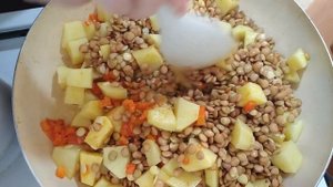 Картошка с чечевицей. Польза чечевицы.