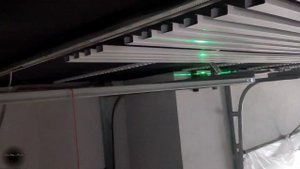 Кубообразный реечный подвесной потолок (белый) #гараж #потолок