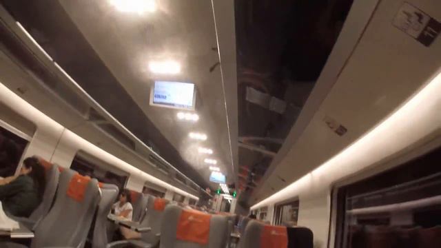 300км/ч!!!!! на fressiarossa 1000. Из Рима в Милан смотреть онлайн