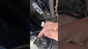 Как заменить лампочку ближнего света на Тойоте Селика т230
