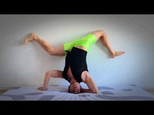 Pump up flabby muscles in 3 minutes.YOGA FOR MEN