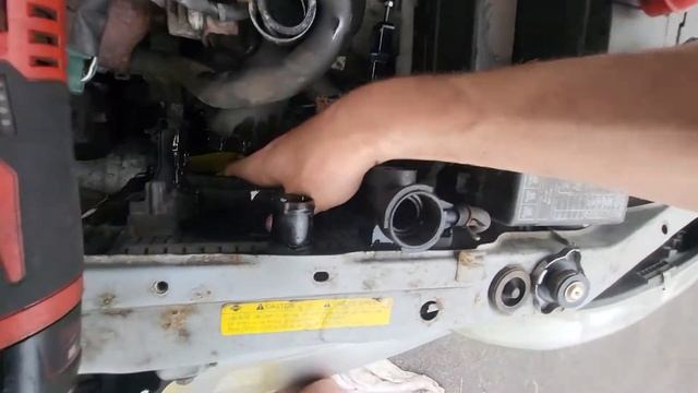 K11 Micra - Emergency Radiator Replacement (WALOB 038) смотреть онлайн