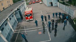 Мы носим погоны,как каждый военный, и старых тушил всех знают в лицо.