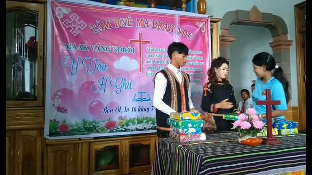 Y TÂN VÀ H GIT LÀM LỄ ĐINH HÔN GIA LÀNG PHÁT BIỂU HAY смотреть онлайн