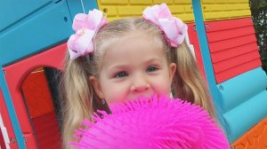 Johny Johny Yes Papa Nursery Rhymes Kids Songs Diana pretend play food and sings child song