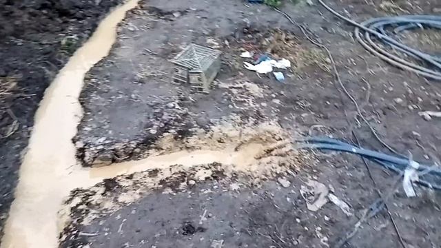 Геотермальное отопление !!!своими руками!!! Часть 3-тья))прокладка тепло трас.. смотреть онлайн