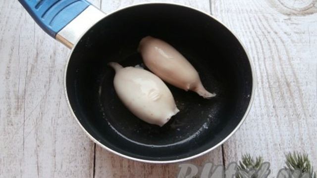 Салат с кальмарами и крабовым мясом