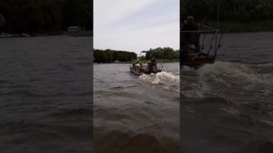 Катамаран на надувных баллонах из многослойного ПВХ
