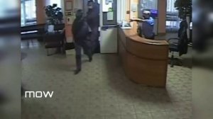 Ребенку в школе №1980 сделали прививку, отец мальчика пришел в школу с пистолетом