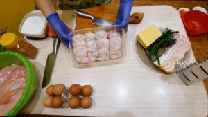 Заготовки полуфабрикатов из курицы.