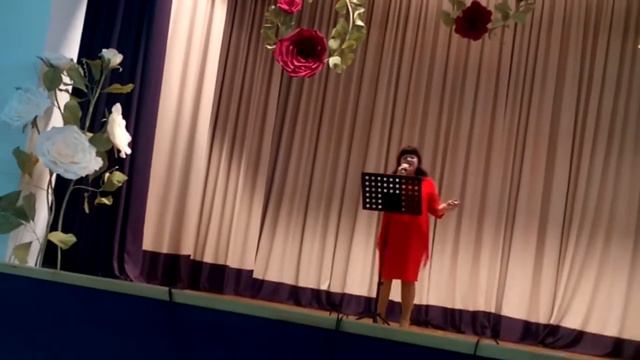 "Два сердечка - два кольца" из репертуара засл. артистки РФ В.Собанцевой смотреть онлайн