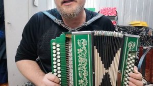 Гармонь! Три волшебные кнопки часть 2 ? содиняем руки!