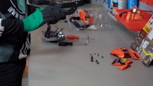 Установка армированной защиты рук Cycra Ultra Probend HCM с креплением на траверсу на мотоцикл GR8.