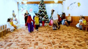 Хочешь быть моим хвостом - Игра с бабой Ягой на утреннике