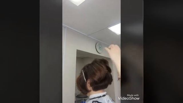 Стрижка на среднюю длину волос. Укладка короткой стрижки. смотреть онлайн