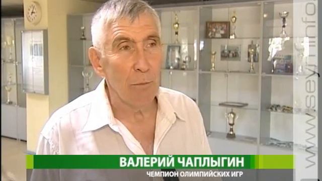 В свои 60 он по-прежнему «на коне» смотреть онлайн