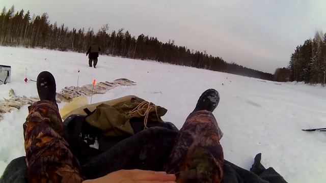 СУПЕР РЫБАЛКА! Буран утащил рыбаков! смотреть онлайн