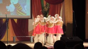 Танцевальный коллектив "Рассвет" (с.Верховажье)