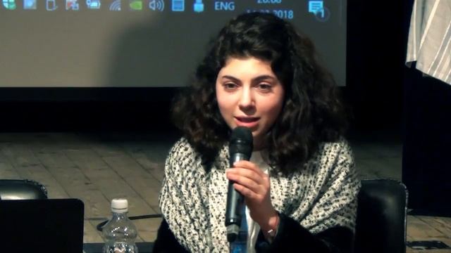 Разговоры об одежде: в поисках идентичности смотреть онлайн