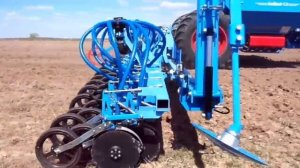 Сев многолетних трав. Сеялка LEMKEN SOLITAIR 12 + трактор CLAAS AXION 850