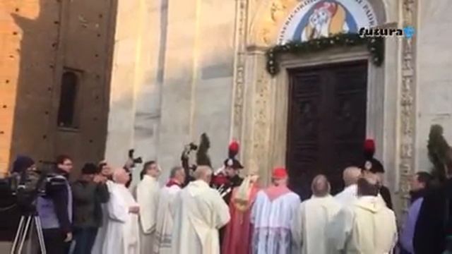 Apertura Porta Santa del Duomo di Torino смотреть онлайн