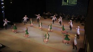Молодежный танец йошкар-олинских мари / Ансамбль Файзи Гаскарова