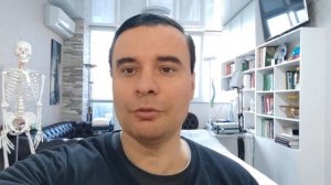 Внутричерепная гипертензия или повышенное внутричерепное давление.