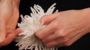 Песик из пряжи