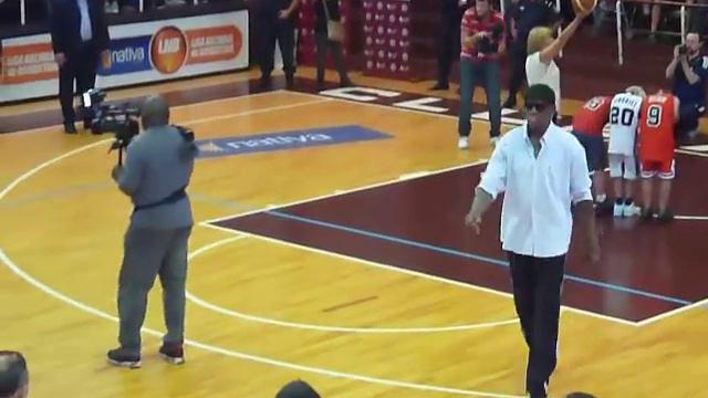 Dennis Rodman's master class @ Microestadio Lanús, Argentina смотреть онлайн