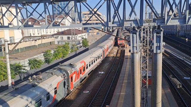 ЭП20-063 с фирменным поездом №19 «Тихий Дон» Ростов-на-Дону - Москва