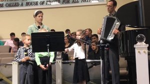 Умчалось лето жаркое.