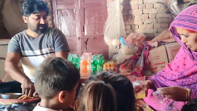 Kisi ne koi Jadoo Nhi Kia Ammi Mukhlis par Baras Pareen😡|Samina village food смотреть онлайн