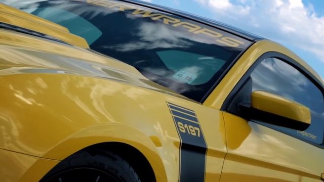 ORACAL 970RA 256 Cargo Yellow - Ford Mustang смотреть онлайн