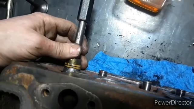 Замена клапанных направляющих на ГБЦ CAT 3066. Когда сломался инструмент и ограничен бюджет.... смотреть онлайн