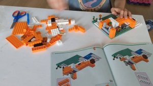 Собираю ЛЕГО Майнкрафт 21178 "Лисья хижина"