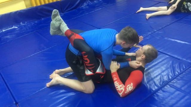 Что делать если не идёт гильотина с закрытого гарда ,треугольник с откидной . смотреть онлайн