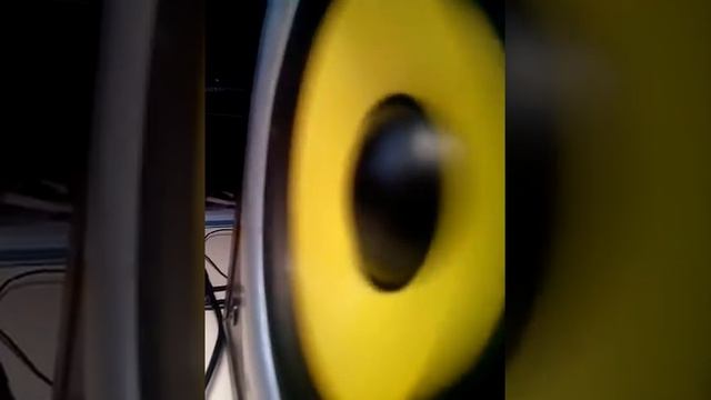 басс тест колонок микролаб смотреть онлайн