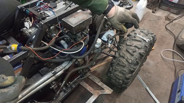 Самодельный квадроцикл из Оки Стойки КУлиса Воздухан Чертеж рамы смотреть онлайн