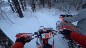 Эндуро прогулка на мотоциклах Три Kayo, Kawa, KTM