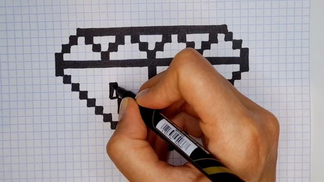 ЛЕГКИЕ РИСУНКИ ПО КЛЕТОЧКАМ.? РАДУЖНЫЙ КРИСТАЛЛ ПО КЛЕТОЧКАМ. ПРОСТЫЕ РИСУНКИ.PIXEL.(РИСОВАТЬ ЛЕГКО смотреть онлайн