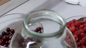 Вишневый компот с малиной на зиму. Рецепт компота из вишни и малины