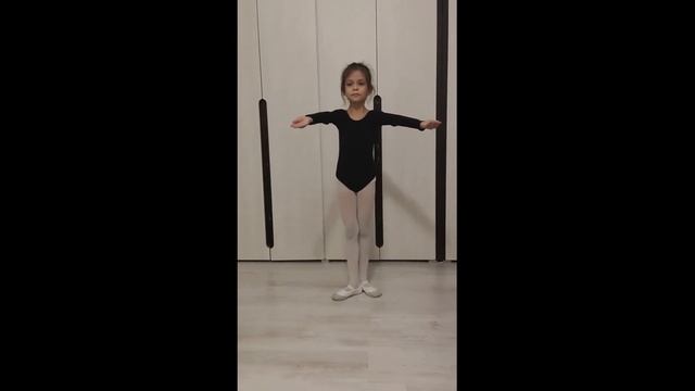 Народный танец  Методика открывания рук #народныйтанец1год
